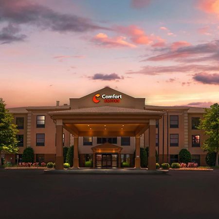 Comfort Suites Monroe Exterior photo