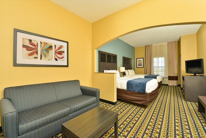 Comfort Suites Monroe Exterior photo